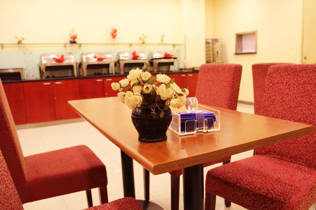 Hanting Hotel Shanghai Jiaotong University Jiangchuan Road Second Branch Exterior foto